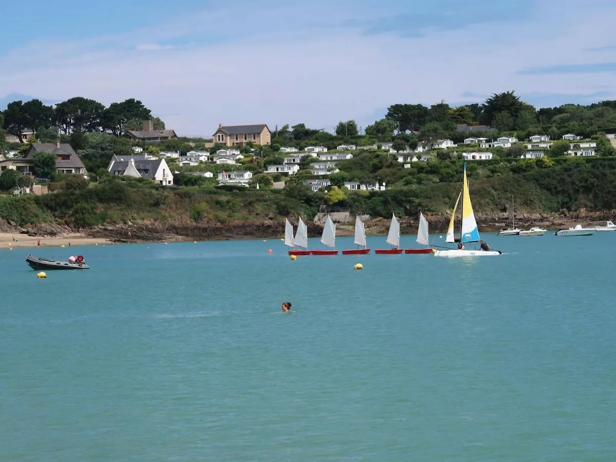 Apartment Vue Emeraude By Interhome Cancale